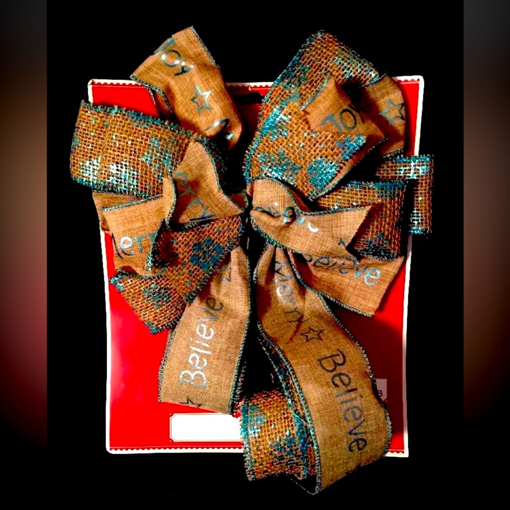 Winter Holiday Burlap Wreath, Mesh Bow, Christmas Tree Topper